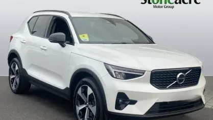 New Volvo XC40 Plus 163 HP (119 kW) 2026 White SUV