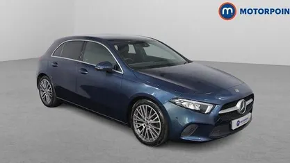 Used Mercedes A180 Executive 136 HP (100 kW) 2021 Blue Hatchback
