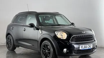 Used 2016 Mini Cooper Hatchback | £8,450 (Fair price)