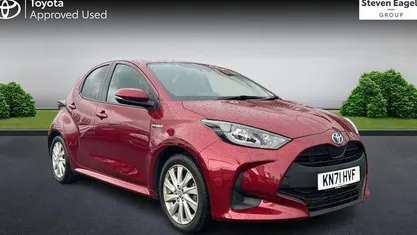 Begagnad Toyota Yaris Hybrid 116 HK (85 kW) 2026 Halvkombi