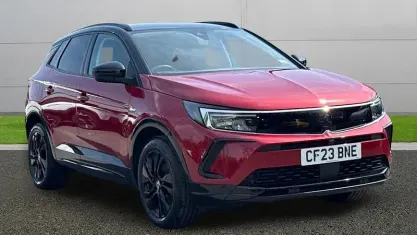 Used Vauxhall Grandland X 131 HP (96 kW) 2023 Red SUV