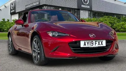 Begagnad Mazda MX5 Inclusive 184 HK (135 kW) 2019 Röd Cab