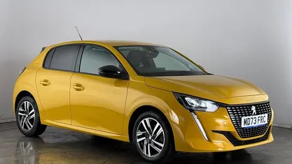 Used Peugeot 208 Allure+ 102 HP (75 kW) 2023 Hatchback