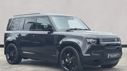 Używany Land Rover Defender HSE Dynamic 300 KM (220 kW) 2023 SUV