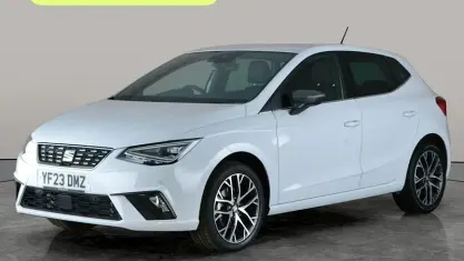 Begagnad Seat Ibiza XCELLENCE Lux 110 HK (80 kW) 2023 Vit Halvkombi