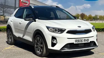 Begagnad Kia Stonic 120 HK (88 kW) 2020 Vit SUV