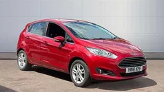 Red Used 2016 Ford Fiesta Zetec Hatchback | £8,500 (Fair price)