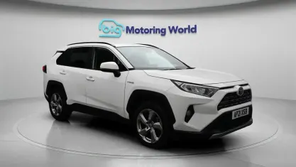 Used Toyota RAV4 Hybrid Design 219 HP (161 kW) 2021 White SUV