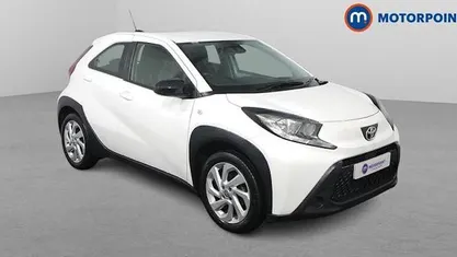 Used Toyota Aygo X PURE 72 HP (52 kW) 2025 SUV
