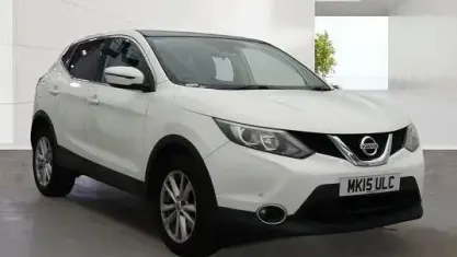 Used Nissan Qashqai Acenta Premium 116 HP (85 kW) 2015 White SUV