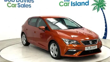 Used Seat Leon FR 190 HP (139 kW) 2019 Orange Hatchback