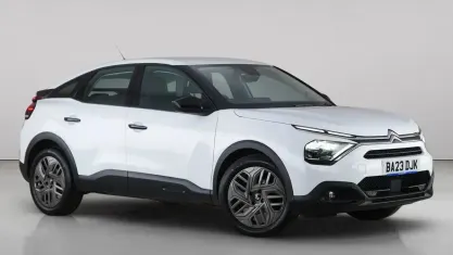 Used Citroën C4 PureTech 101 HP (74 kW) 2023 White SUV