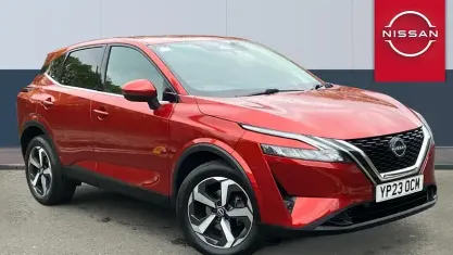 Używany Nissan Qashqai N-Connecta 158 KM (116 kW) 2023 Czerwony SUV
