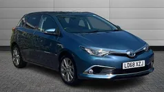 Blue Used 2018 Toyota Auris Hybrid Hatchback | £13,850 (Fair price)