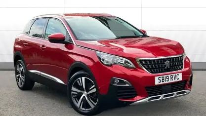 Used Peugeot 3008 Allure 131 HP (96 kW) 2019 Red SUV