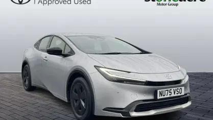 Used Toyota Prius Design 223 HP (164 kW) 2025 Silver Hatchback