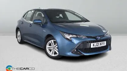 Used Toyota Corolla 122 HP (89 kW) 2021 Blue Hatchback