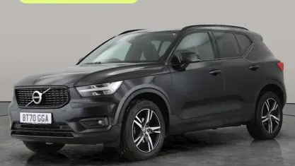 Usado Volvo XC40 R-Design 163 HP (119 kW) 2020 Preto SUV