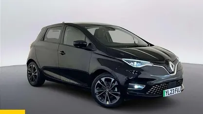 Used Renault Zoe Iconic 100 kW (136 HP) 2024 Hatchback