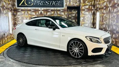 Begagnad Mercedes C43 AMG Premium Plus 367 HK (269 kW) 2017 Vit Sportkupé