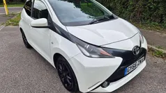White Used 2017 Toyota Aygo x-style Hatchback | £8,625 (Fair price)