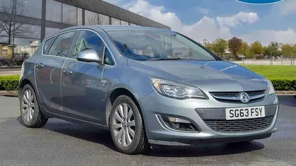 Used Vauxhall Astra Elite 165 HP (121 kW) 2015 Hatchback