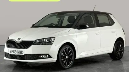 Used Skoda Fabia Colour Edition 60 HP (44 kW) 2019 White Hatchback