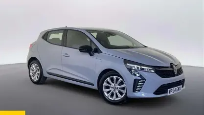 Used Renault Clio Evolution 90 HP (66 kW) 2025 Hatchback