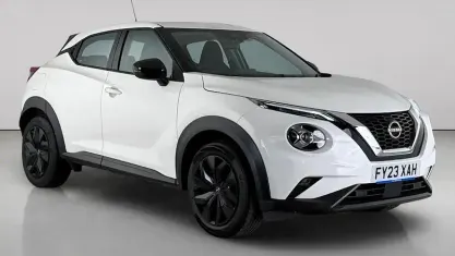 Used Nissan Juke Acenta 114 HP (83 kW) 2023 White SUV