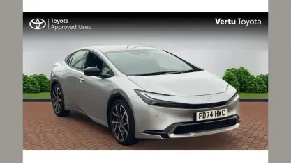 Used Toyota Prius 223 HP (164 kW) 2024 Silver Hatchback