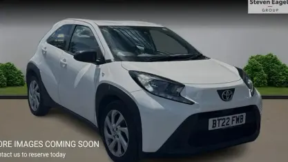 Used Toyota Aygo X PURE 72 HP (52 kW) 2025 SUV