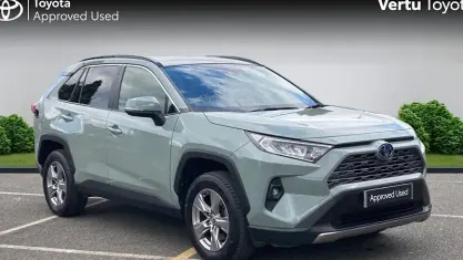 Usado Toyota RAV4 218 HP (160 kW) 2022 SUV