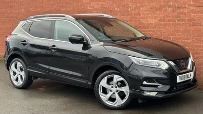 Black Used 2018 Nissan Qashqai Tekna SUV | £11,500 (Fair price)