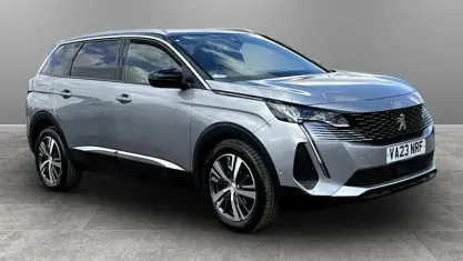 Used Peugeot 5008 Allure+ 131 HP (96 kW) 2023 Grey SUV