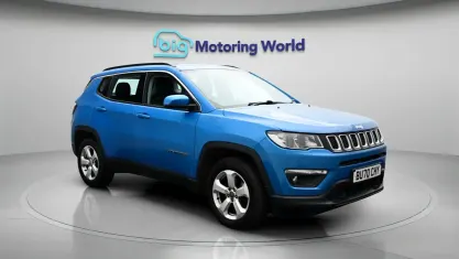 Usado Jeep Compass Longitude 140 HP (102 kW) 2020 Azul SUV