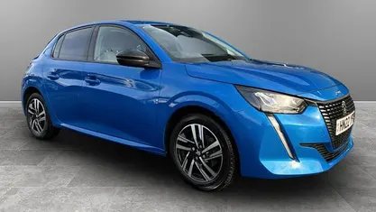 Used Peugeot 208 Allure Premium 131 HP (96 kW) 2022 Hatchback