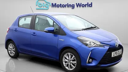 Used Toyota Yaris Hybrid 101 HP (74 kW) 2019 Hatchback
