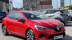 Used 2021 Renault Clio V Iconic Hatchback | £13,131 (Fair price)