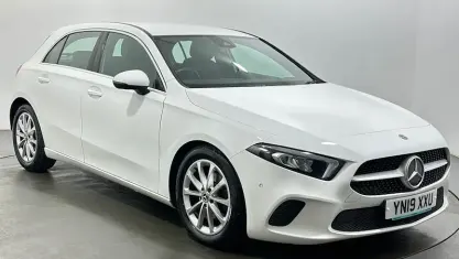 Used Mercedes A180 Executive 116 HP (85 kW) 2019 White Hatchback