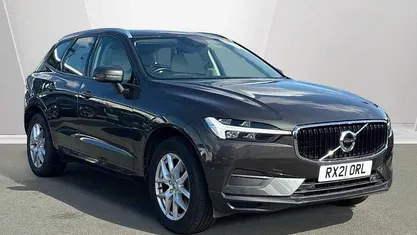 Used Volvo XC60 Momentum 250 HP (183 kW) 2021 SUV