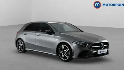 Begagnad Mercedes A200 Executive 163 HK (119 kW) 2022 Grå Halvkombi