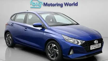 Used Hyundai i20 SE 101 HP (74 kW) 2023 Blue Hatchback
