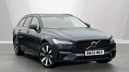 Used Volvo V90 Plus 349 HP (256 kW) 2025 Estate