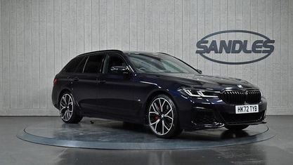 Gebraucht BMW 520 M Sport 190 PS (139 kW) 2022 Schwarz Kombi