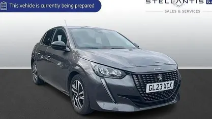 Used Peugeot 208 Allure+ 102 HP (75 kW) 2023 Hatchback