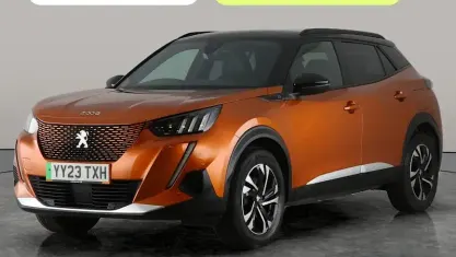 Used Peugeot e-2008 GT 100 kW (136 HP) 2023 Orange SUV