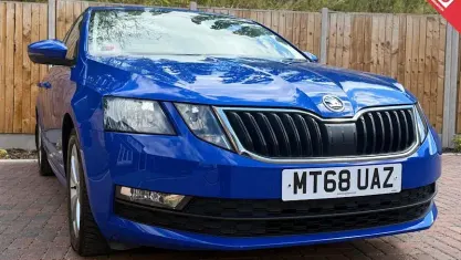 Used Skoda Octavia SE Technology 116 HP (85 kW) 2018 Blue Hatchback