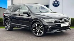 Black Used 2022 VW Tiguan R-line SUV | £27,490 (Fair price)