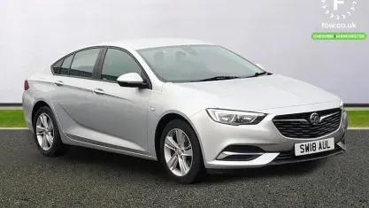 Second-hand Vauxhall Insignia Design Edition 140 CP (102 kW) 2018 Argintiu Hatchback