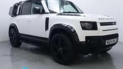 Used Land Rover Defender HSE Dynamic 300 HP (220 kW) 2024 Estate